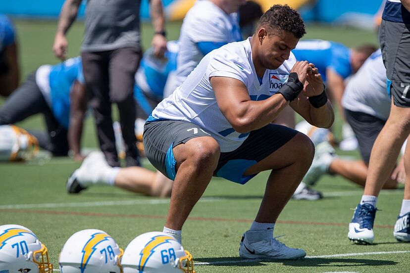 Actualizacion: Rashawn Slater se pierde la temporada 2025