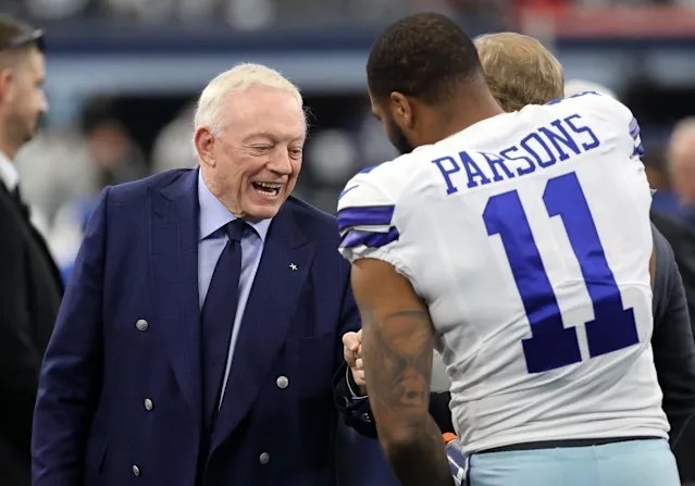 Jerry Jones responde sobre Micah Parsons y Aaron Donald entra a la novela