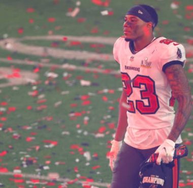 CB Sean Murphy-Bunting con los Tampa Bay Buccaneers en febrero de 2021. Foto: Getty Images.