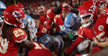 Chiefs y Lions protagonizan pelea en el Sunday Night Football de la Semana 6 - Temporada NFL 2025. Foto: Jamie Squire/Getty Images