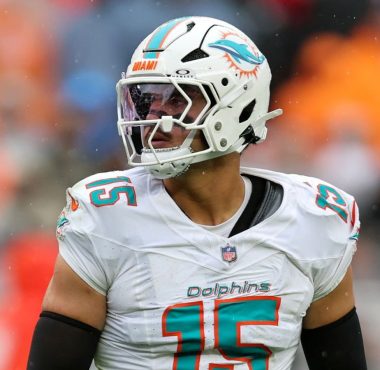 DE Jaelan Phillips, Miami Dolphins. Foto: Getty Images