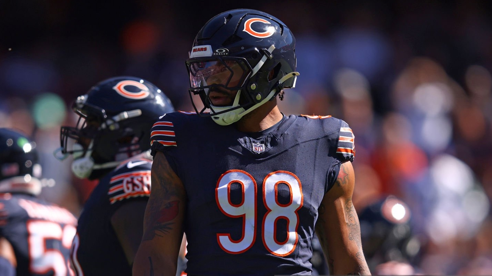 Estrella defensiva de los Bears recibe suspensión por violar política de la NFL
