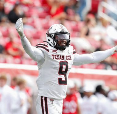 DE Romello Height con la Universidad de Texas Tech. Foto: Getty Images.