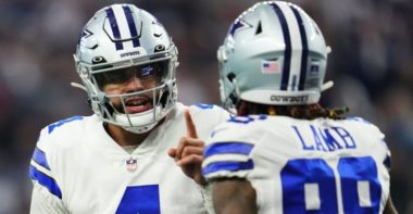 QB Dak Prescott (izquierda) y WR CeeDee Lamb (derecha), Dallas Cowboys
