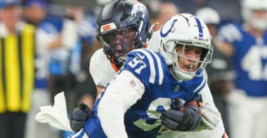 DE Laiatu Latu, Indianapolis Colts