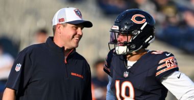OC Shane Waldron y QB Caleb Williams, Chicago Bears