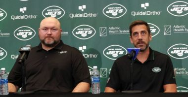 GM Joe Douglas y QB Aaron Rodgers, New York Jets