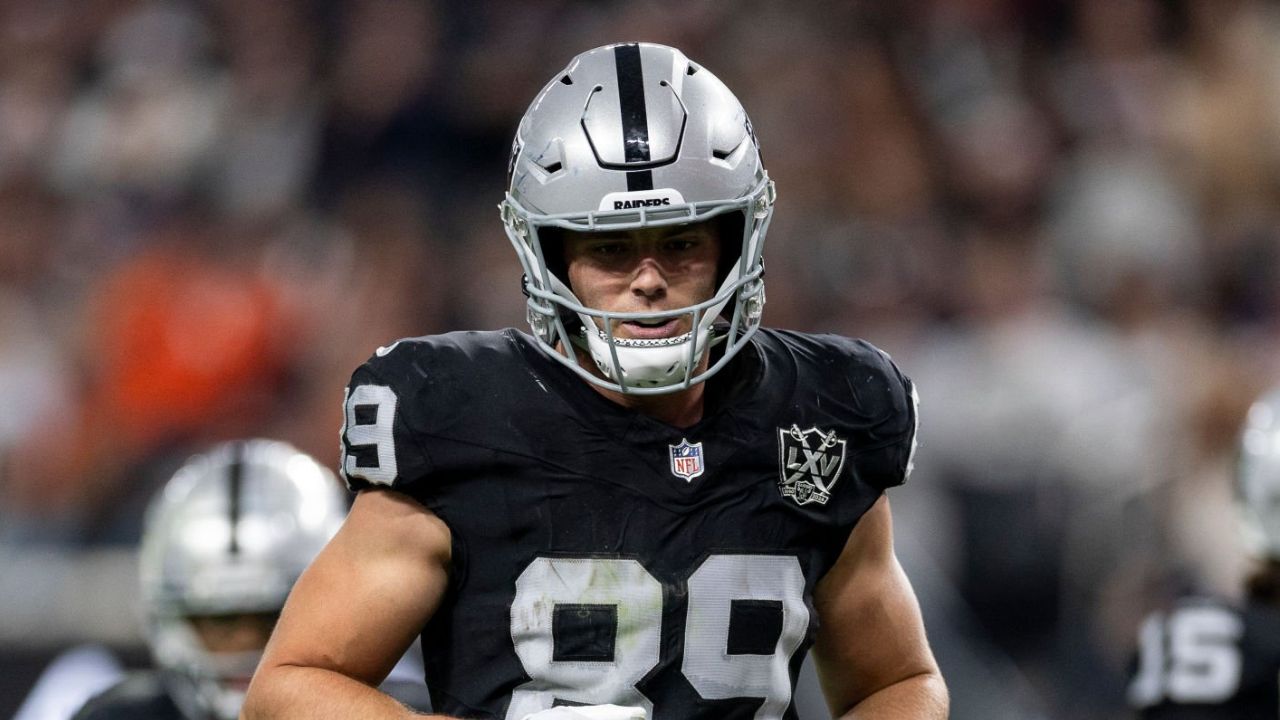 Brock Bowers, de los Raiders, debería ser el Novato Ofensivo del Año NFL 2024