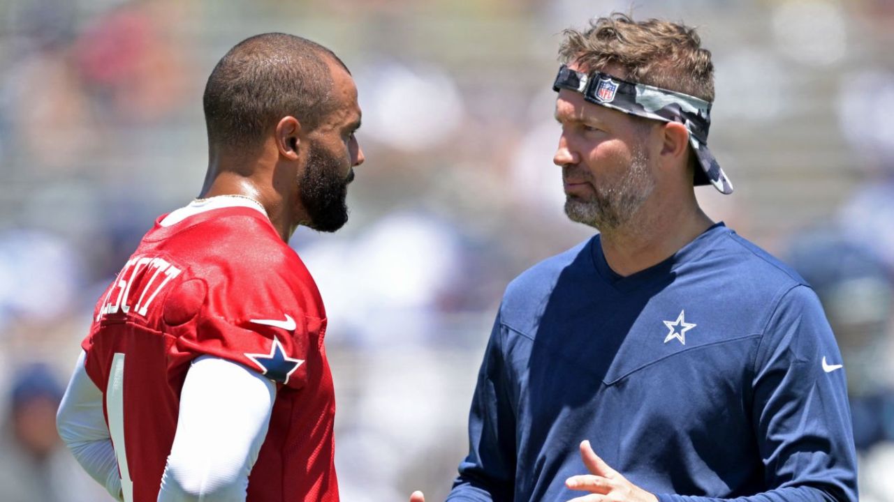 Dak Prescott y Brian Schottenheimer, un futuro juntos en los Cowboys