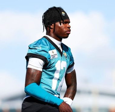 CB/WR Travis Hunter, Jacksonville Jaguars