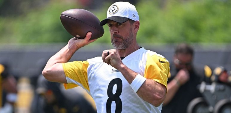 QB Aaron Rodgers, Pittsburgh Steelers
