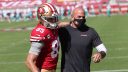 TE George Kittle y DC Robert Saleh con los San Francisco 49ers en octubre de 2020