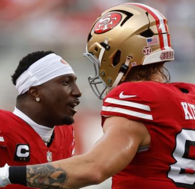 WR Deebo Samuel y TE George Kittle con los San Francisco 49ers en 2024