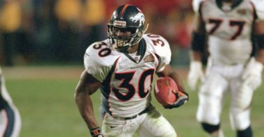 RB Terrell Davis con los Denver Broncos