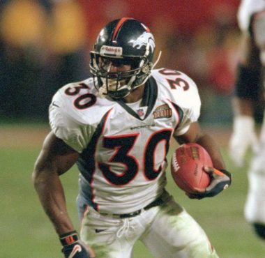 RB Terrell Davis con los Denver Broncos