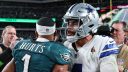 QB Jalen Hurts, Philadelphia Eagles; y QB Dak Prescott, Dallas Cowboys. Foto: Tim Nwachukwu, Getty Images