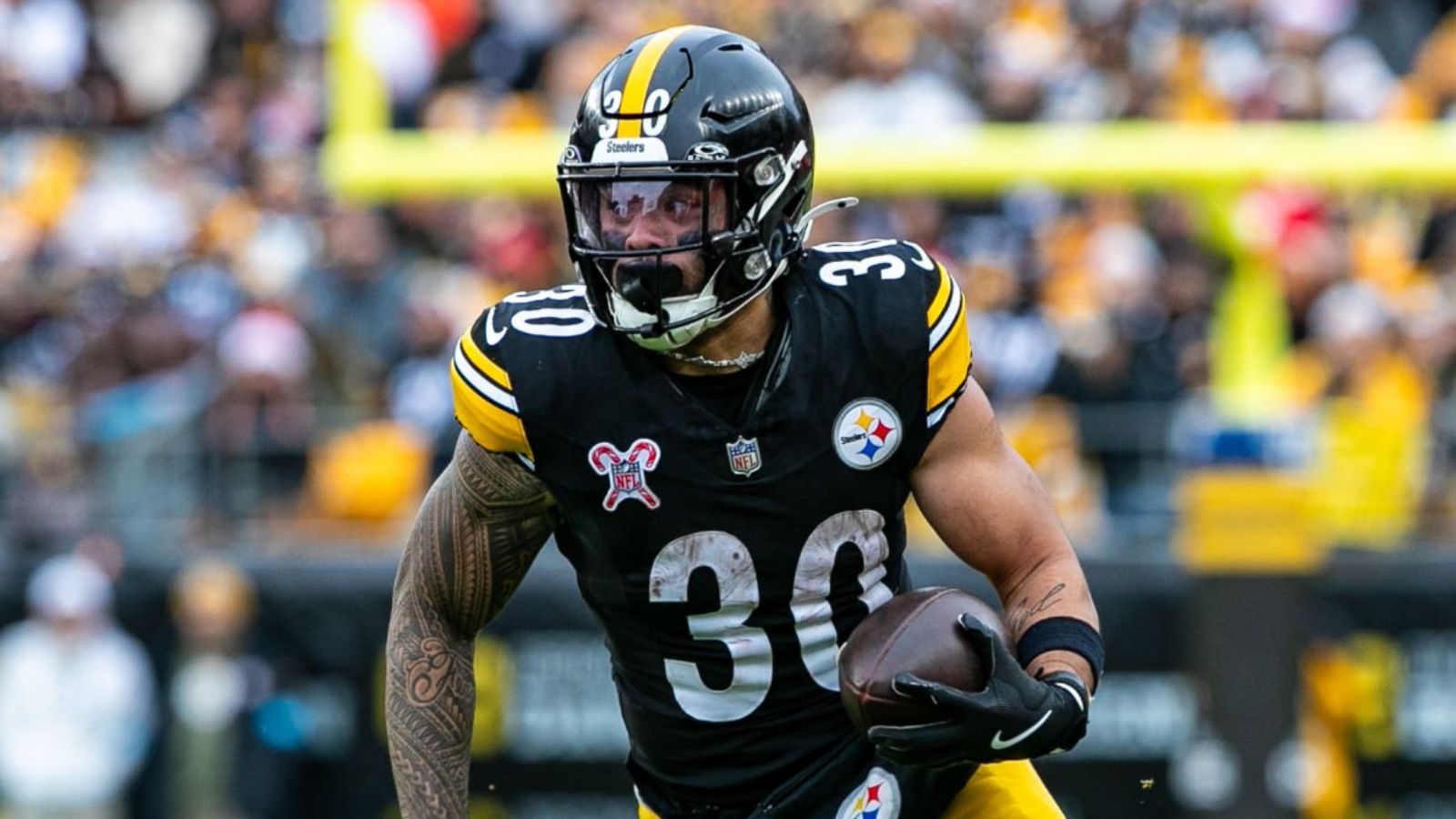 Steelers dan extensión de dos años a Jaylen Warren
