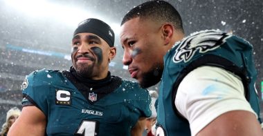 QB Jalen Hurts y RB Saquon Barkley, Philadelphia Eagles. Foto: Sarah Stier/Getty Images