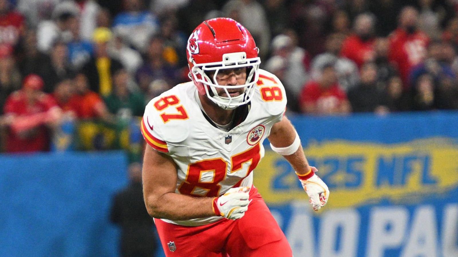 Travis Kelce asume culpa por lesionar a Xavier Worthy: 