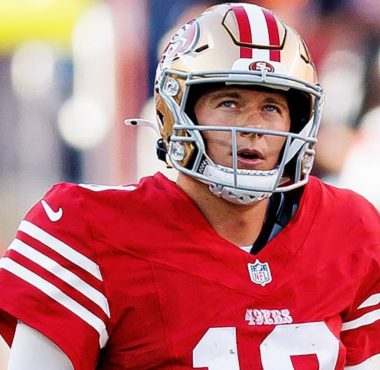 QB Mac Jones, San Francisco 49ers. Foto: Brooke Sutton/Getty Images