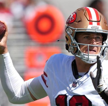 QB Mac Jones, San Francisco 49ers. Foto: Thearon W. Henderson/Getty Images