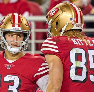 QB Brock Purdy y TE George Kittle, San Francisco 49ers. Foto: Getty Images