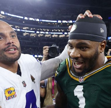 QB Dak Prescott, Dallas Cowboys; y DE Micah Parsons, Green Bay Packers. Foto: Sam Hodde/Getty Images
