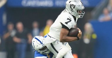 QB Geno Smith, Las Vegas Raiders. Foto: Todd Rosenberg/Getty Images