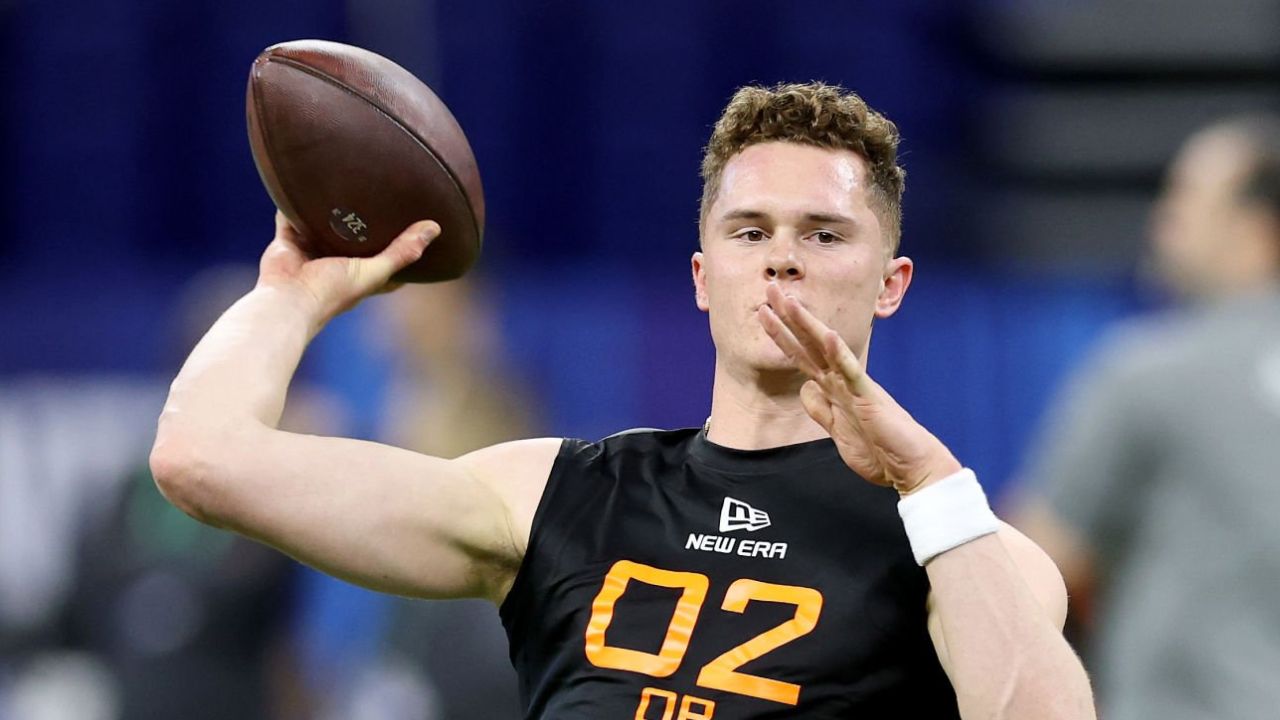 QB Brady Cook en el Scouting Combine NFL 2025