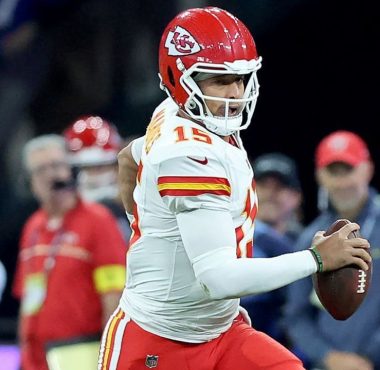 QB Patrick Mahomes, Kansas City Chiefs