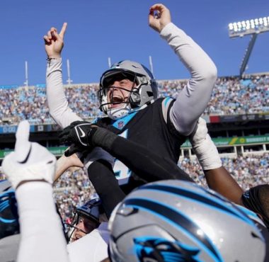 K Eddy Piñeiro con los Carolina Panthers. Foto: Mike Garafolo/NFL Media