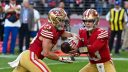 RB Christian McCaffrey (izquierda) y QB Brock Purdy (derecha), San Francisco 49ers