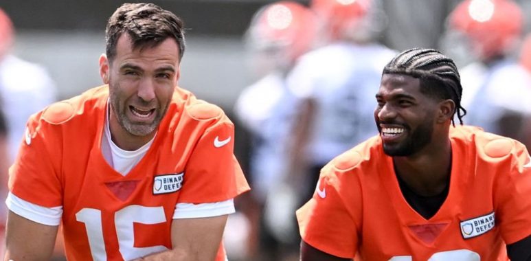 QB Joe Flacco (izquierda) y QB Shedeur Sanders (derecha), Cleveland Browns