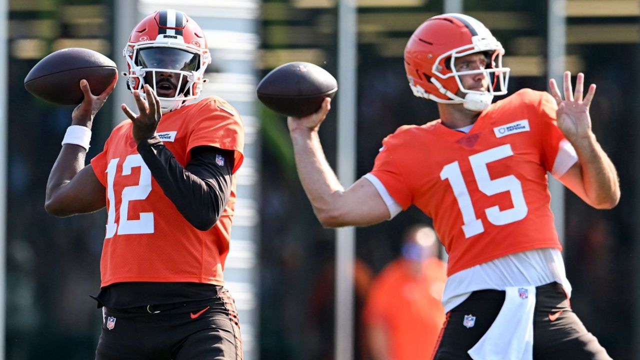 QB Joe Flacco (derecha) y QB Shedeur Sanders (izquierda), Cleveland Browns