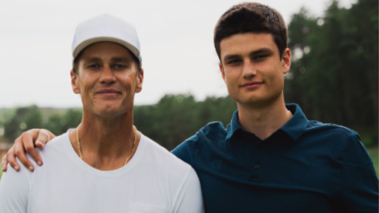 Tom Brady recibe burlas de excompañeros por la estatura de su hijo