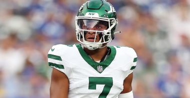 QB Justin Fields, New York Jets. Foto por Sarah Stier, Getty Images
