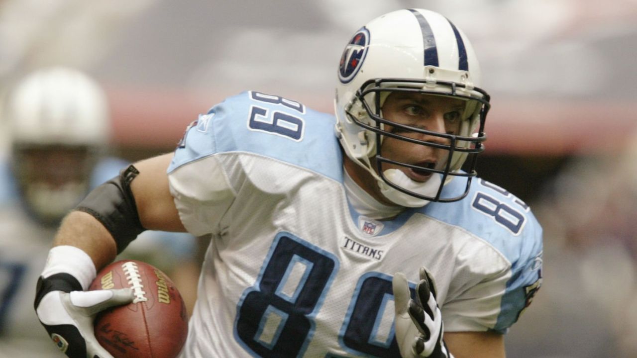 TE Frank Wychek, Tennessee Titans