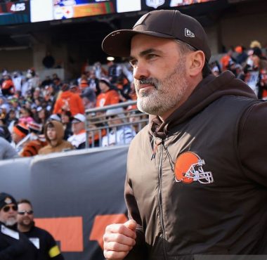 HC Kevin Stefanski, con los Cleveland Browns.