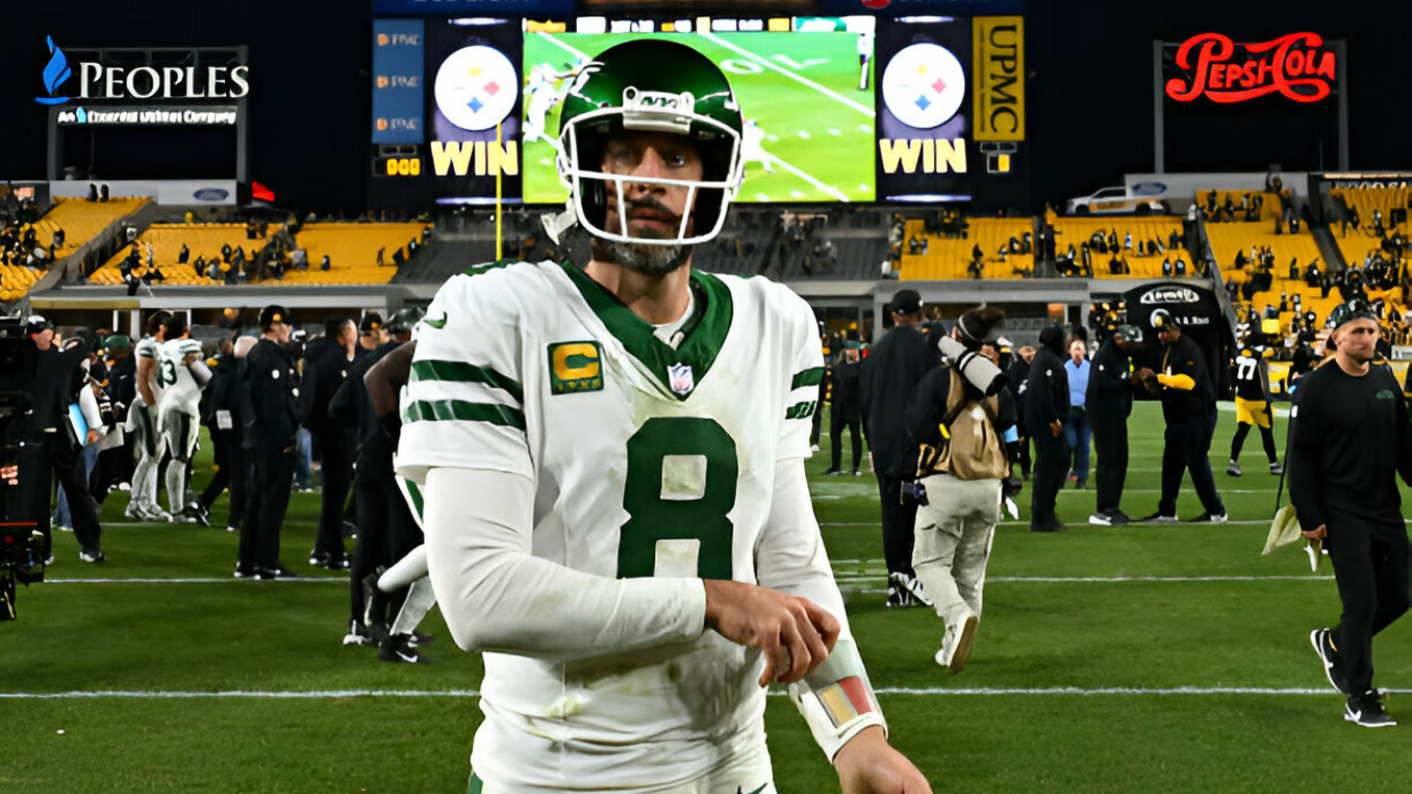 Steelers aún esperan por la firma de Aaron Rodgers y más noticias NFL – Viernes 23 de mayo de 2025