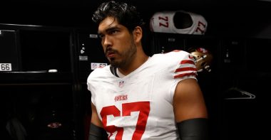 OL Isaac Alarcón con los San Francisco 49ers