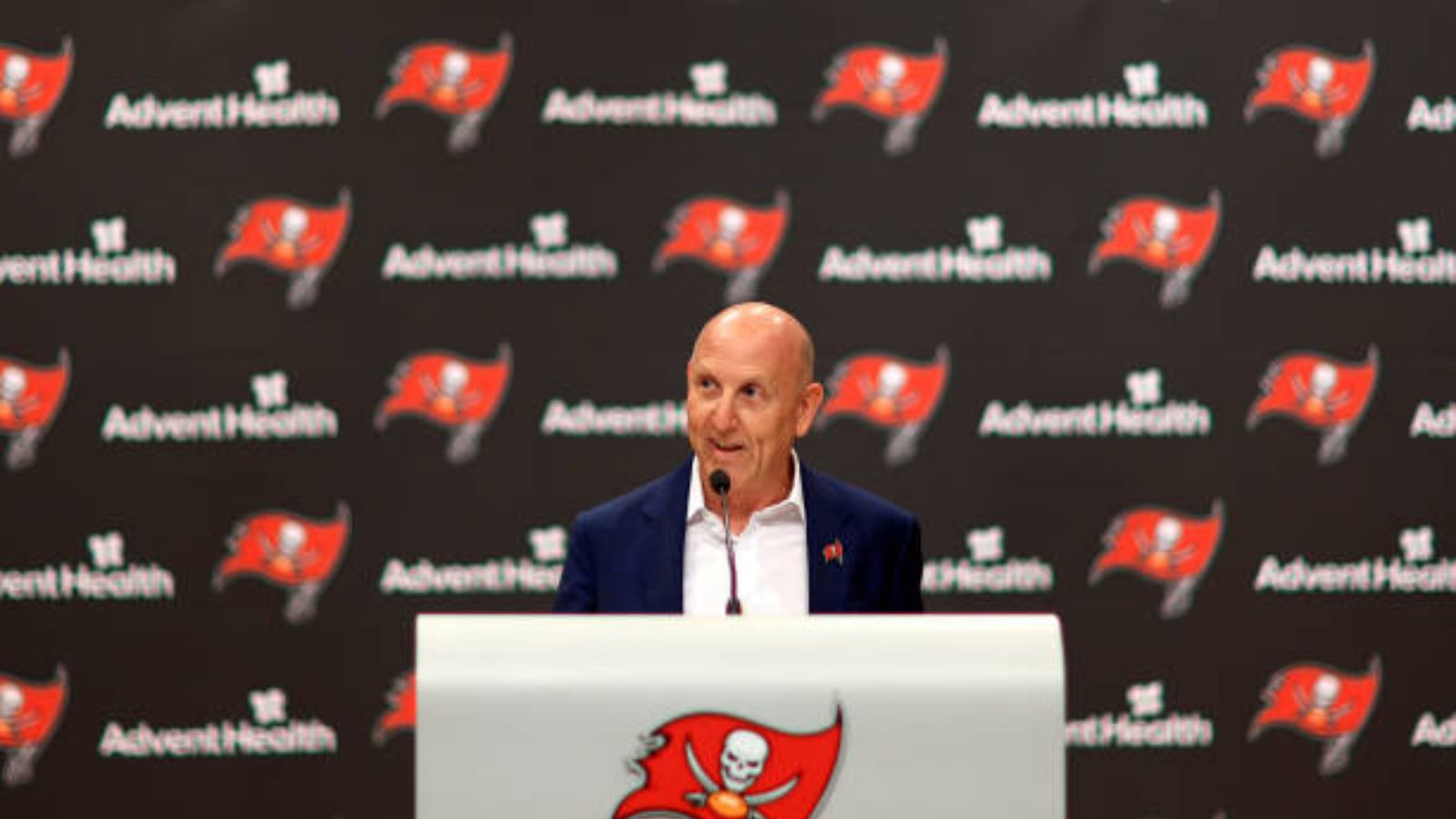 Joel Glazer, dueño de los Tampa Bay Buccaneers. Foto: Getty Images.