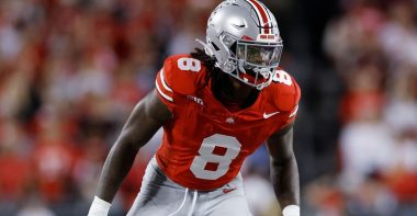 LB Arvell Reese con la Universidad de Ohio State. Foto: Getty Images.