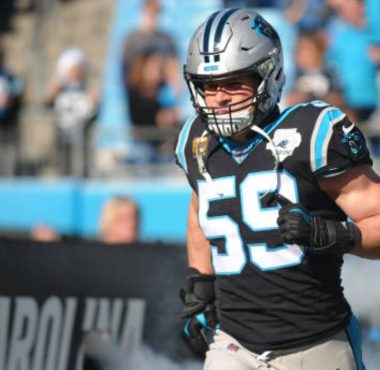 LB Luke Kuechly con los Carolina Panthers en 2019. Foto: Getty Images.