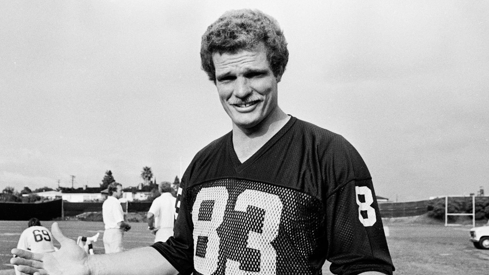 LB Ted Hendricks con Los Angeles Raiders en enero de 1984. Foto: Getty Images.