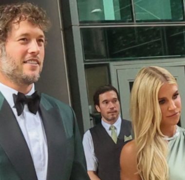 Matthew y Kelly Stafford en la boda de Travis Kelce y Taylor Swift