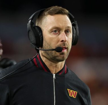 OC Kliff Kingsbury, Washington Commanders. Foto: Getty Images