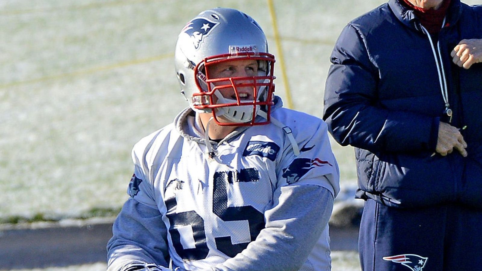 Campeón del Super Bowl con Patriots muere a los 38 años; su familia sospecha CTE