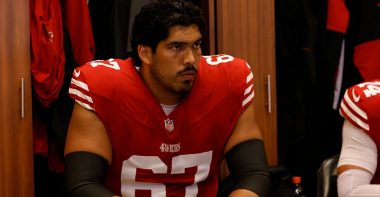 OT Isaac Alarcón, San Francisco 49ers. Foto: Getty Images.
