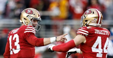 QB Brock Purdy y FB Kyle Juszczyk, San Francisco 49ers. Foto: Getty Images.