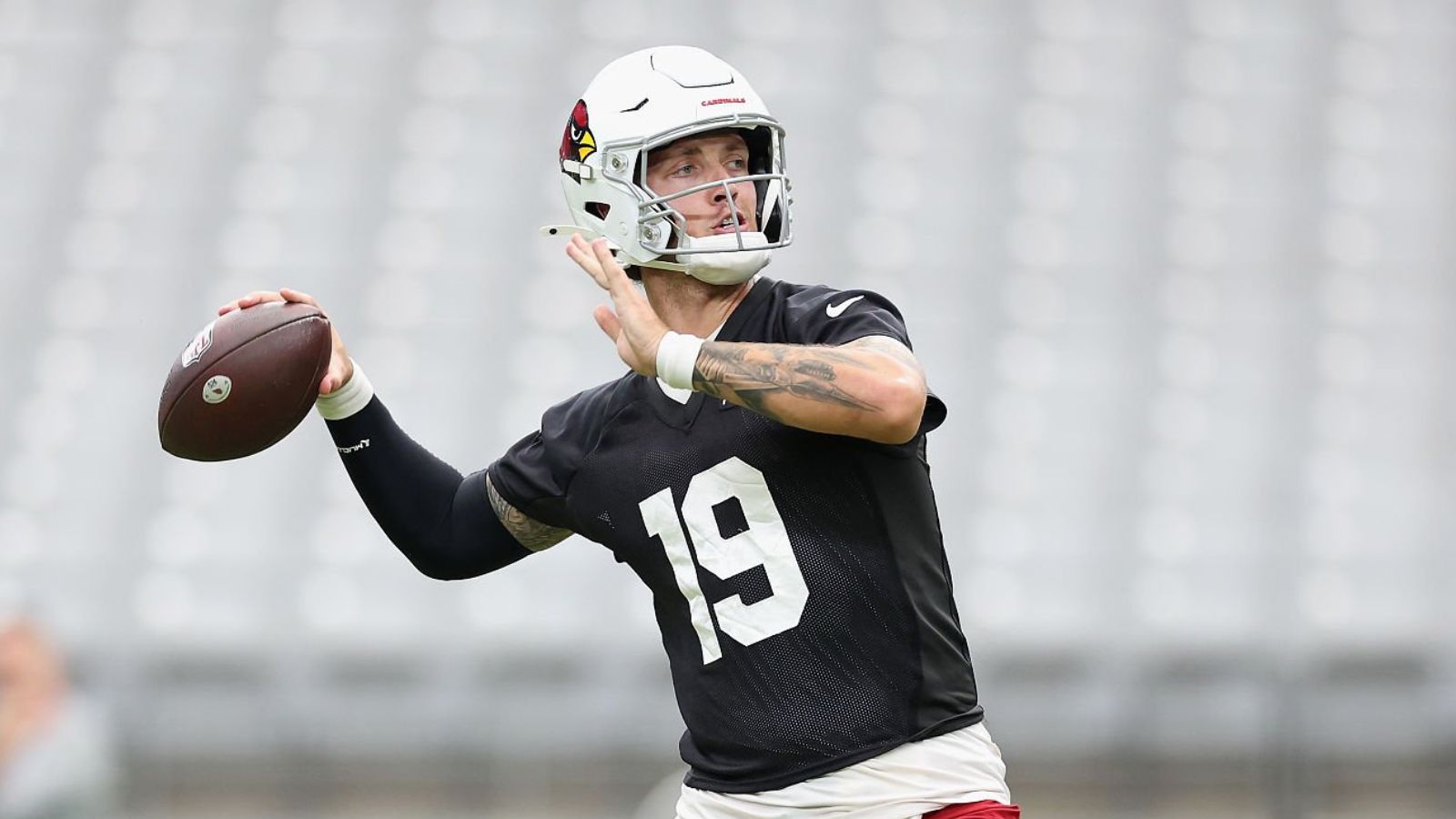 5 jugadores de Cardinals que debes conocer antes del Juego del Salón de la Fama NFL 2026